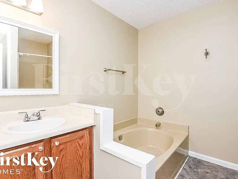 3954 Rock Mill Pkwy — Photo 10
