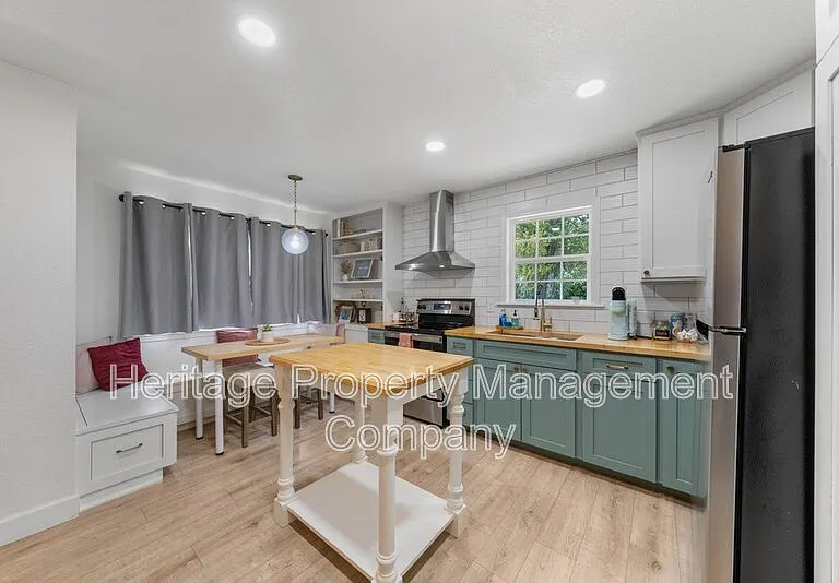 908 Liberty Ave — Photo 15