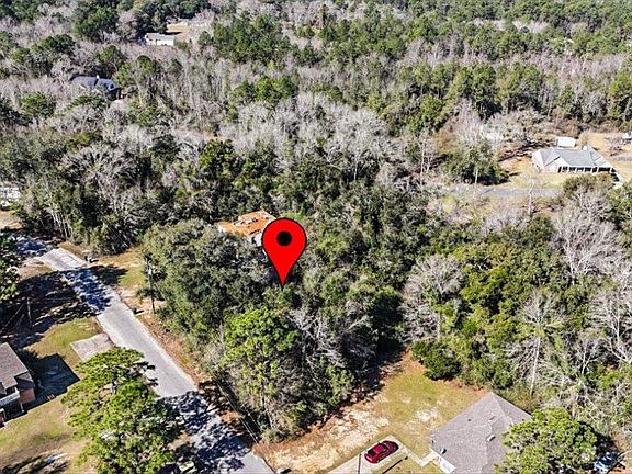 4th image of 1141 Lake Dr