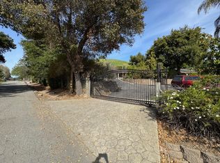 1665 Salem Dr, Gilroy, CA 95020