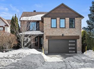 1535 Kamouraska Cir, Ottawa, ON K1C 3J1