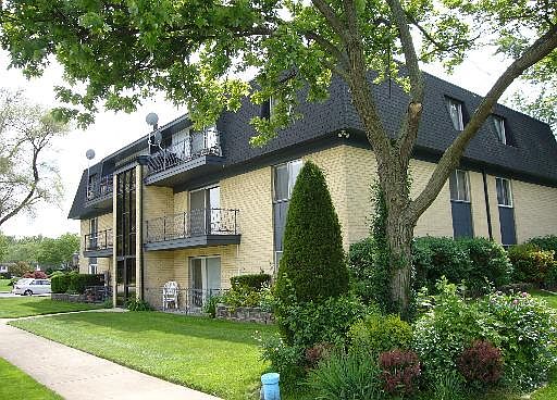 1st image of 11134 S 84th Ave APT 1A