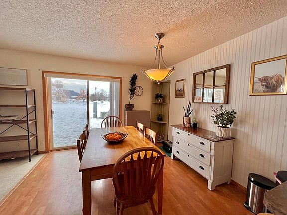 5th image of 583 Bandle St Unit A