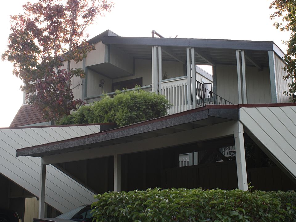 2nd image of 48 Lyford Dr APT 12