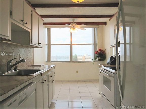 3rd image of 1200 NE Miami Gardens Dr APT 906W