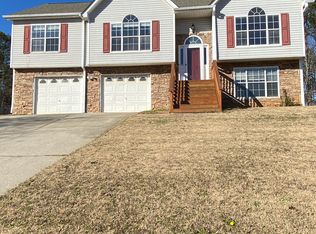 1046 Forest Gln, Jonesboro, GA 30238