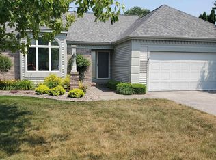5557 Spring Knoll Dr, Bay City, MI