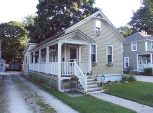 446 Slayton Ave, Grand Haven, MI 49417