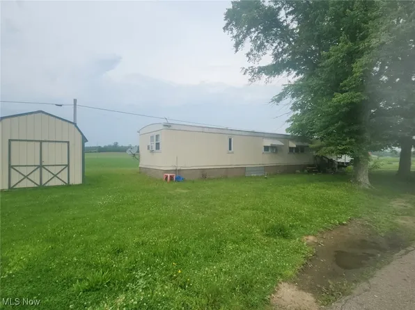 4139 Terminal Rd, Sandyville, OH 44671