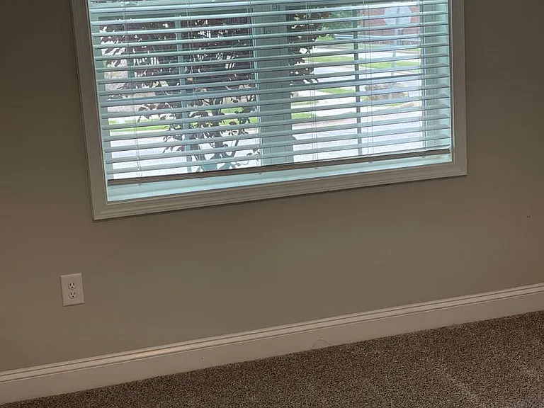 1010 Gateway Commons Cir — Photo 12