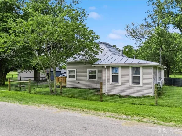 60 Dehan Rd, Wilmington, OH 45177
