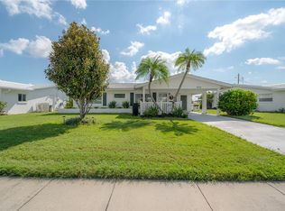 9835 Mainlands Blvd W, Pinellas Park, FL 33782