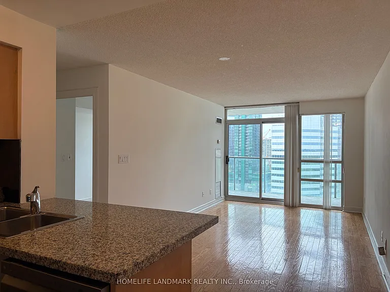 16 Harrison Garden Blvd #1812 — Photo 5