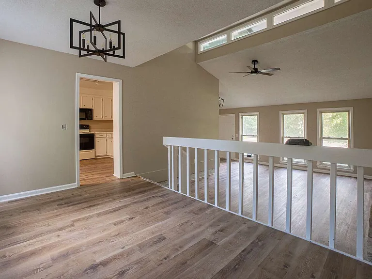 26 Bedford Ct — Photo 15