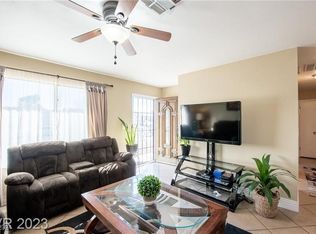 409 E Barrett St, Henderson, NV 89011