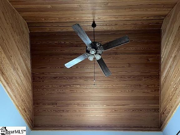 4th image of 1138 Pinewood Ct