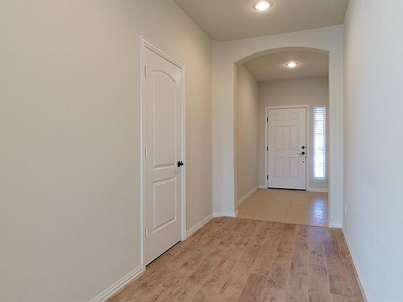 3rd image of 2112 Plamera Ln
