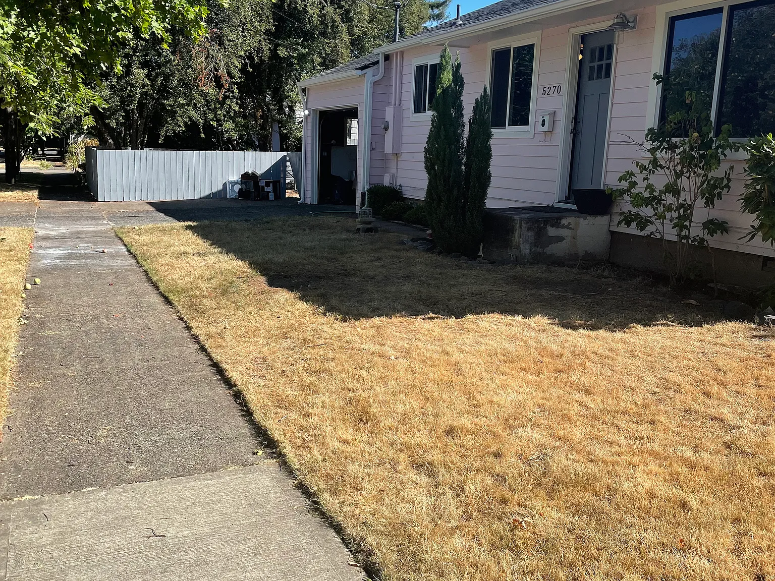 2 bed, 884 sqft, $1,850 — Photo 1