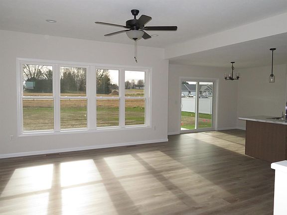 4th image of 18474 Barrington Dr