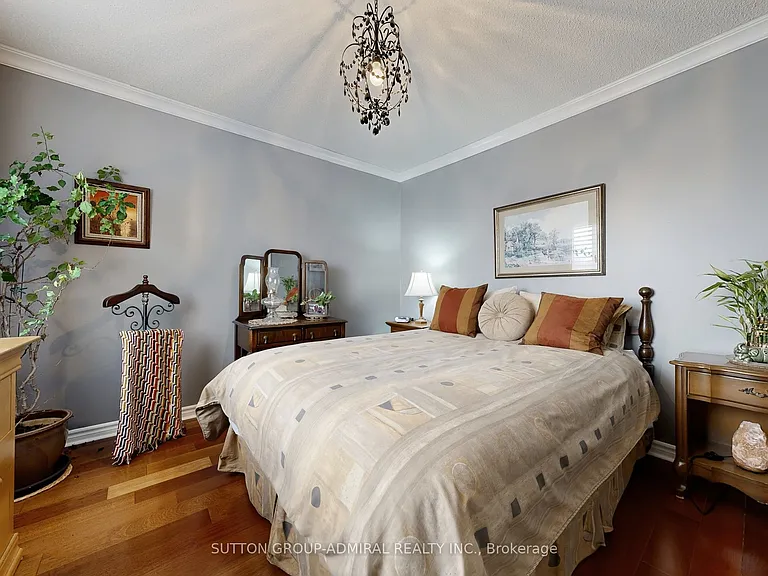 32 Stephanie Ln #UPPER — Photo 30