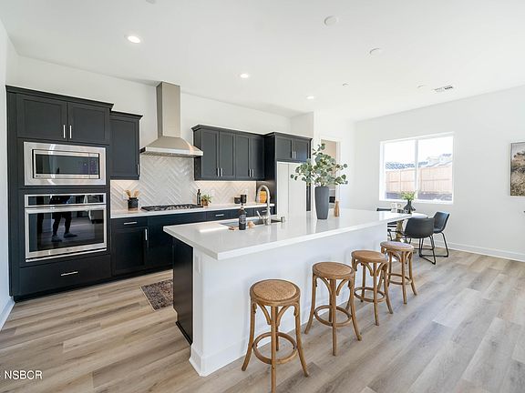 2nd image of 5602 Bouquet Ln