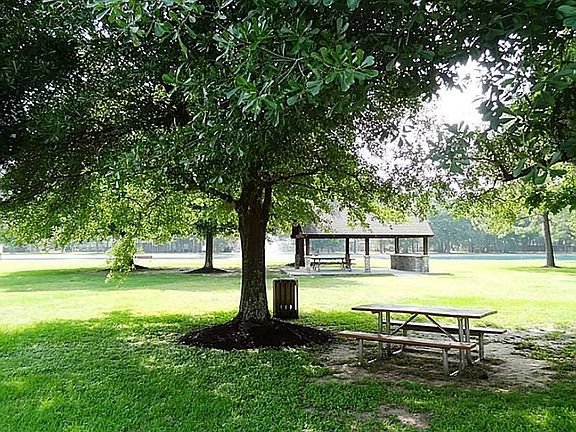 4th image of 15522 Stable Park Dr