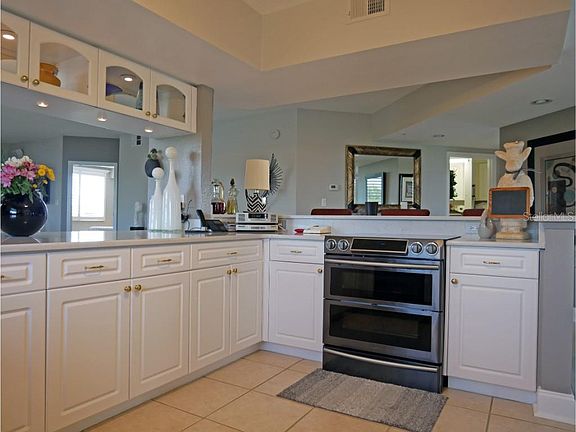 5th image of 6551 Shoreline Dr APT 6201