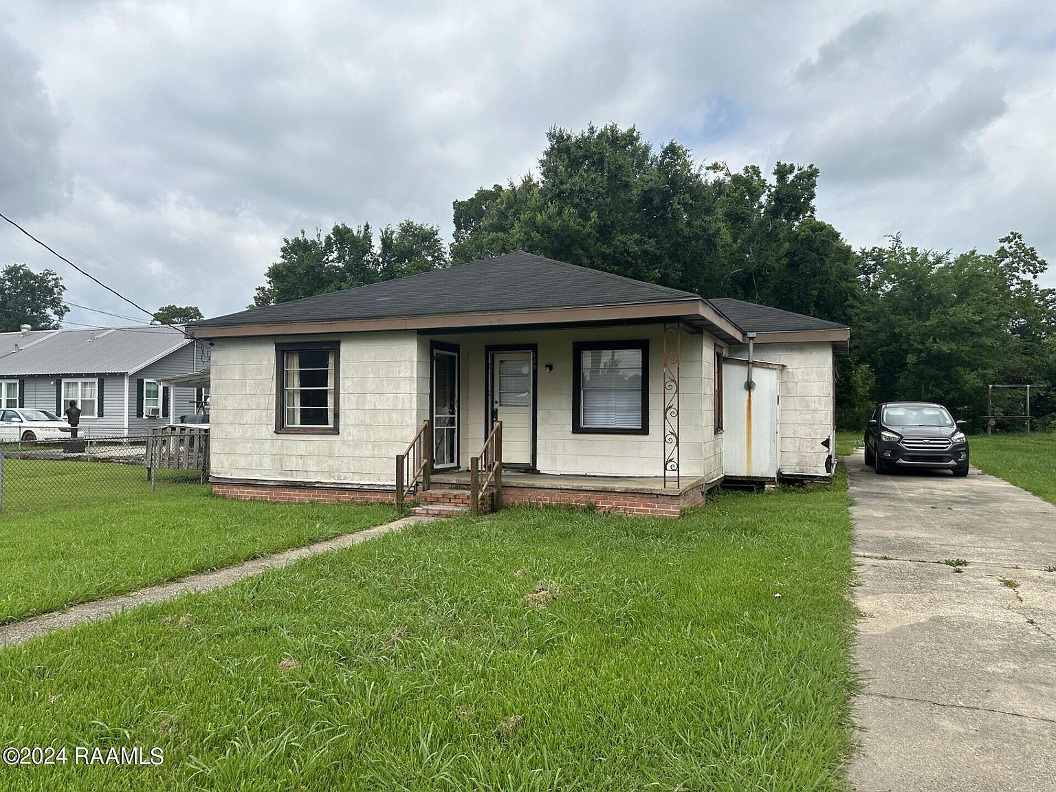 409 Domingue St, Jeanerette, LA 70544 Zillow