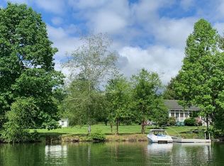 32 Shore Dr, Tunkhannock, PA 18657