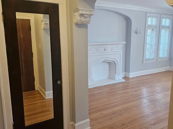 8829 S Dante Ave #2NDFLOOR, Chicago, IL 60619