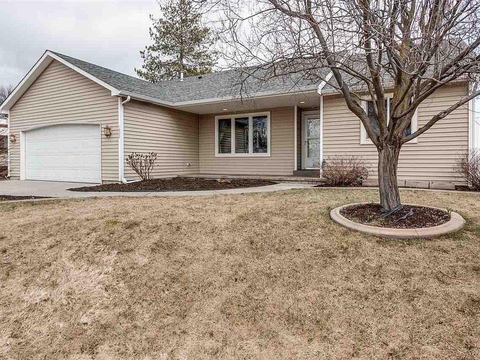 1st image of 1622 N Edgerton Ct