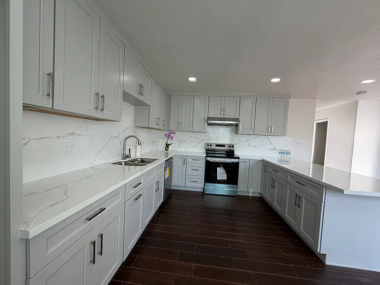 9102 Central Ave #B — Photo 4