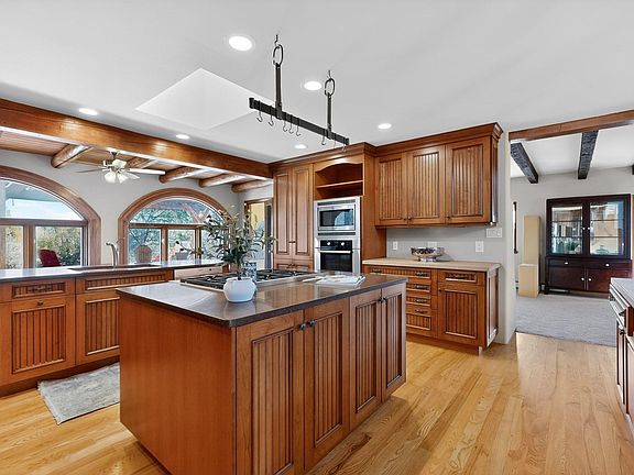 5th image of 123 La Senda Rd