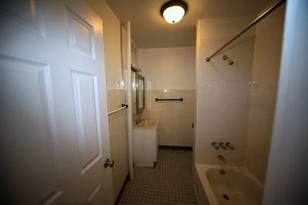 Rented by Alta Real Estate | media 12