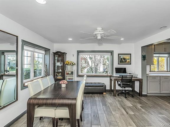 4th image of 46 Sagamore Hill Drive