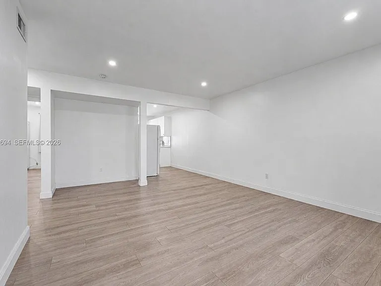 8550 Byron Ave #2G — Photo 11