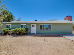 464 E Silverwood Ln, Benson, AZ 85602