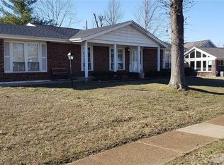 5373 Chatfield Dr, Saint Louis, MO