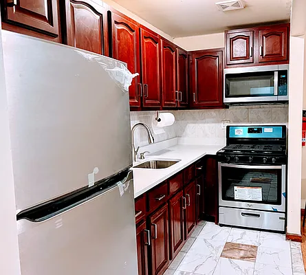 Rented by MANIFEST YOUR REALTY LLC | media 1