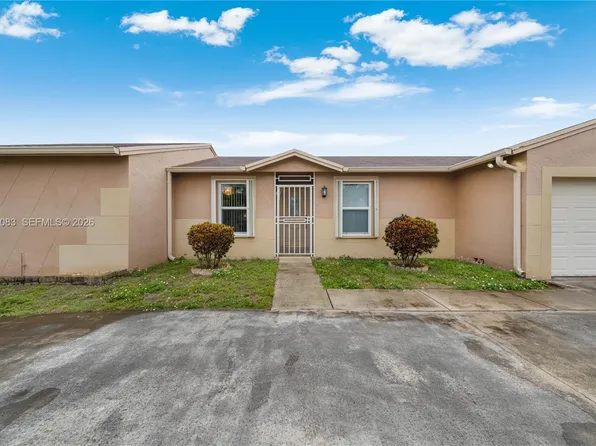 20103 NW 57th Pl, Hialeah, FL 33015