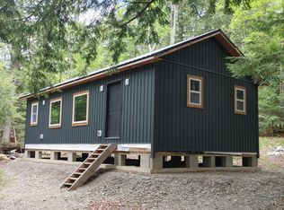 10 Lakeview Dr, Garland, ME 04939