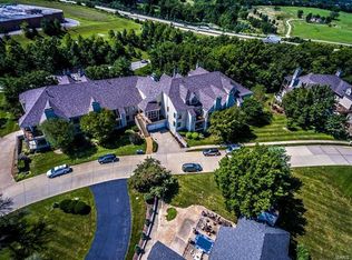 1620 Lake Knoll Dr, Lake Saint Louis, MO 63367