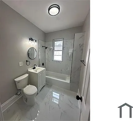 5200 S Carpenter St #2R — Photo 2