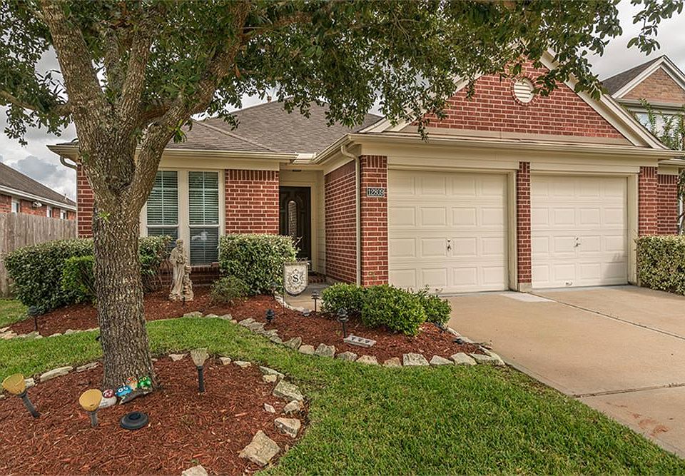 1st image of 12809 Crestwind Dr