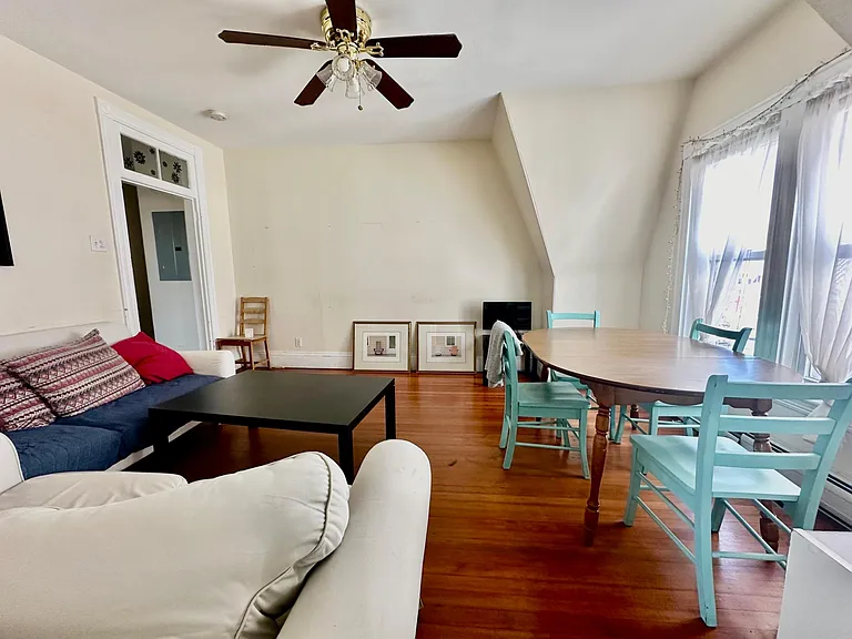 168 Magazine St #3 — Photo 4