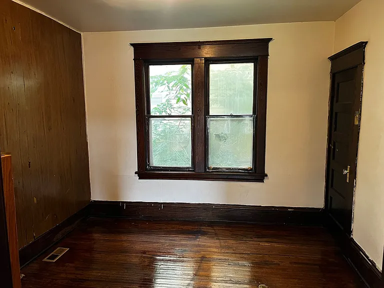125 Como Ave — Photo 10