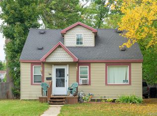 667 Raskob St, Pontiac, MI 48340