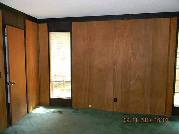 5th image of 6414 E 19th Ave