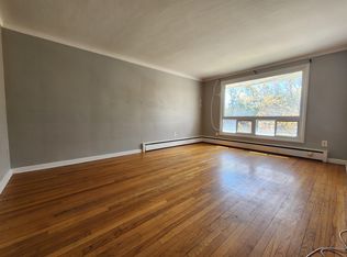 2315 Baseline Rd #1, Ottawa, ON K2C0E2