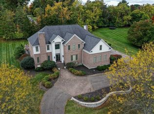 7032 Beech Hollow Dr, Cincinnati, OH 45236
